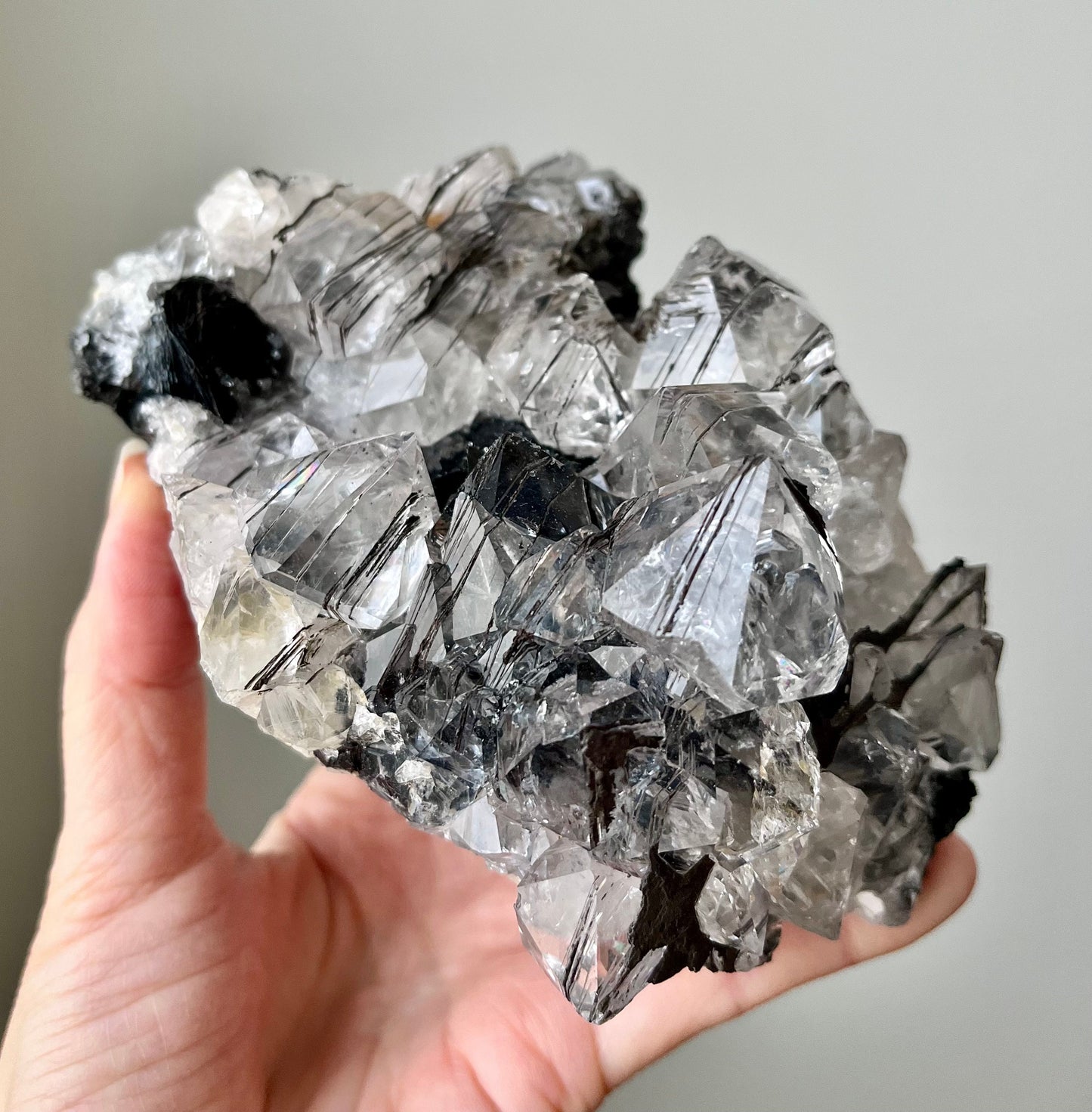 Diamond Quartz with Hematite Rosettes, Hematite deposit, Rainbow flash