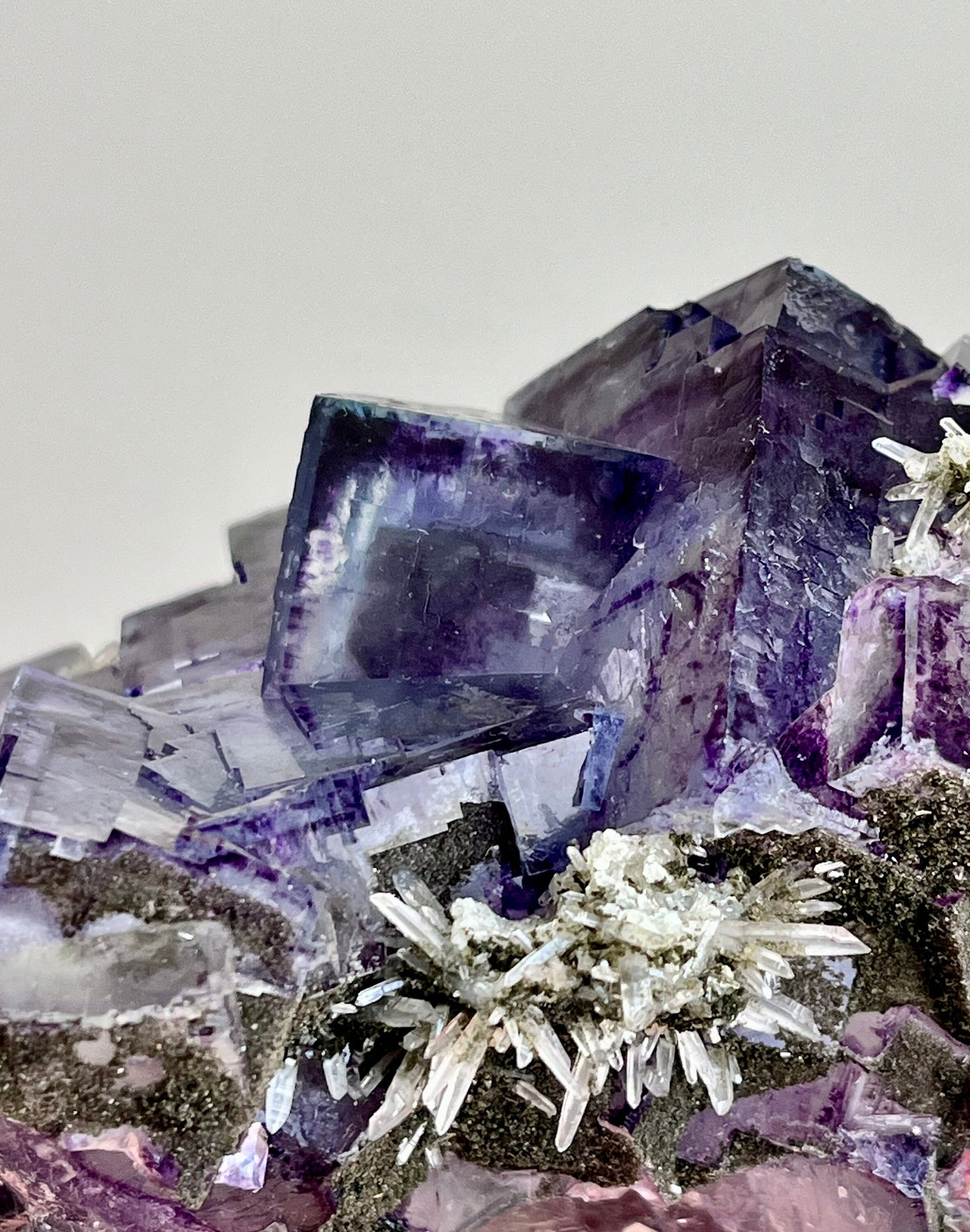 Glassy Fluorite with Colour Zonings, Chlorite, Pyrite, Quartz & Mica