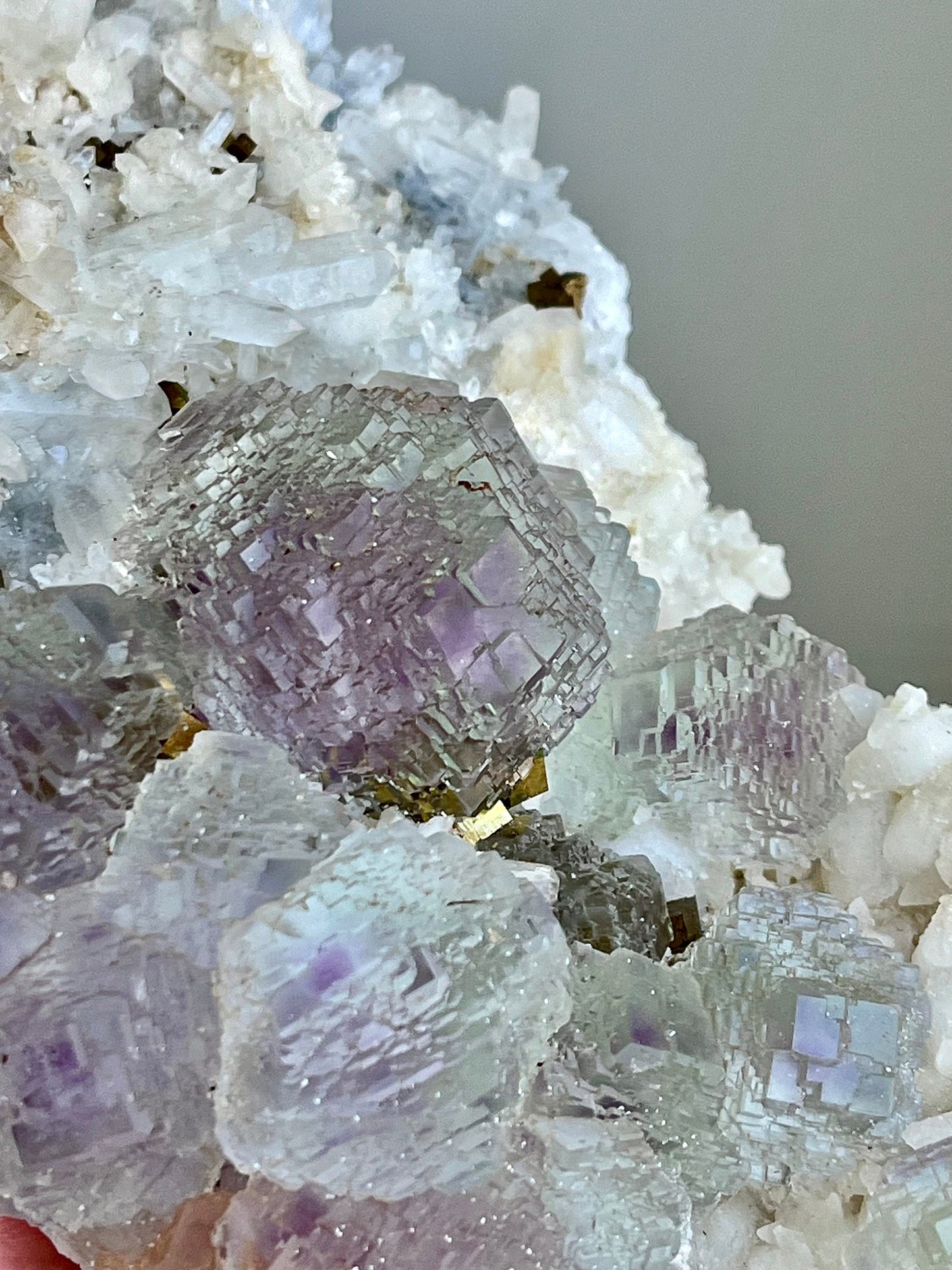 Shangbao Fluorite with Quartz, Pyrite, Calcite - Collectors piece - Mineral specimen, Crystals, Collection, Display piece