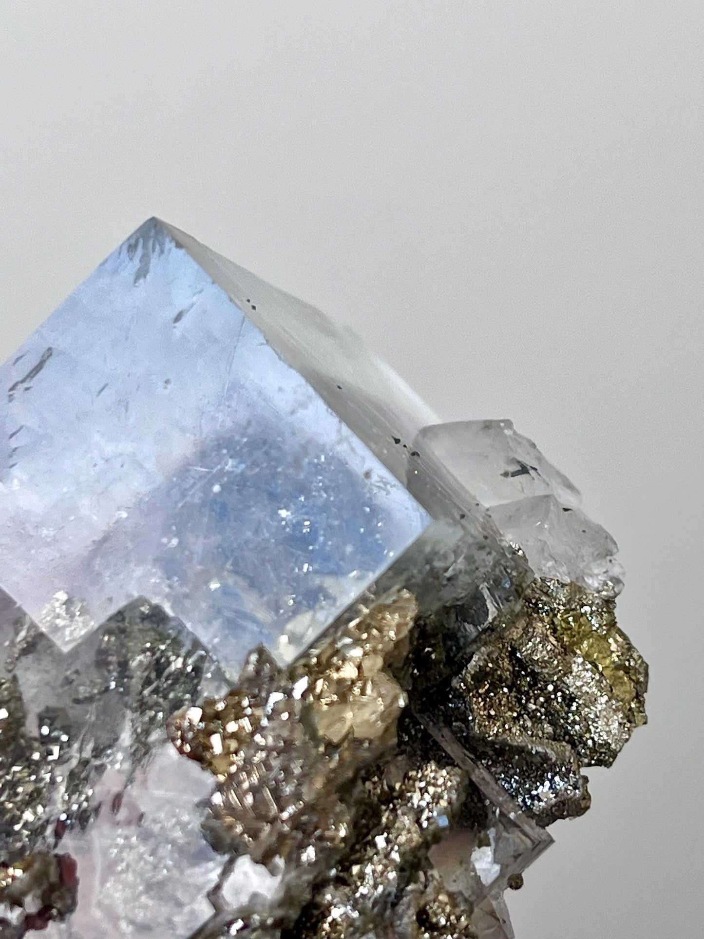 Fluorite with Phantom, and inclusions of Jamesonite, Pyrite, Arsenopyrite, Muscovite