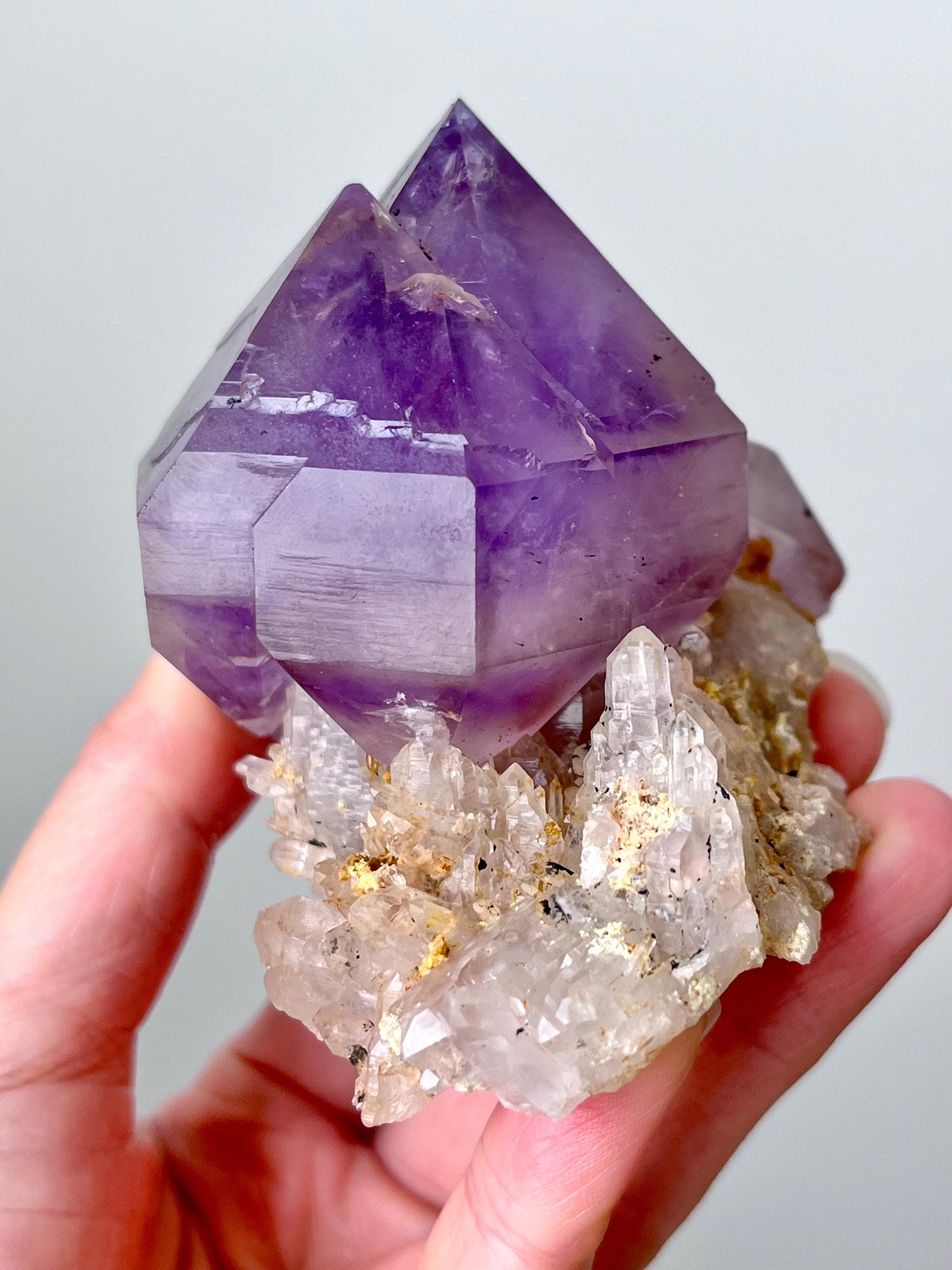 Amethyst with Quartz on matrix - Rainbow flash, Record keepers, DT points