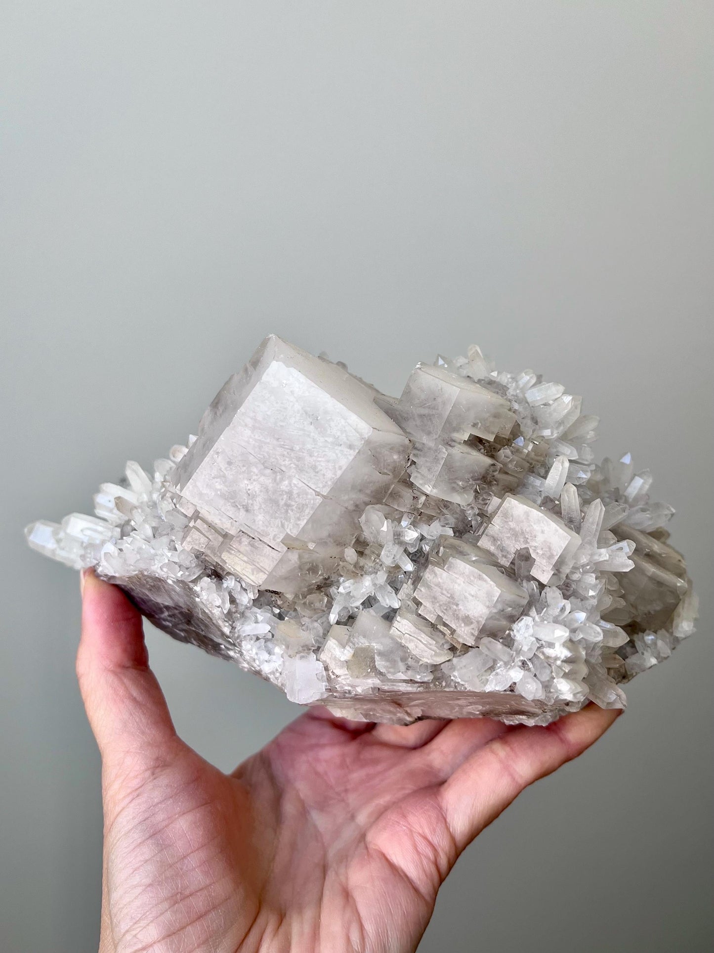 Fluorescent Calcite with Quartz