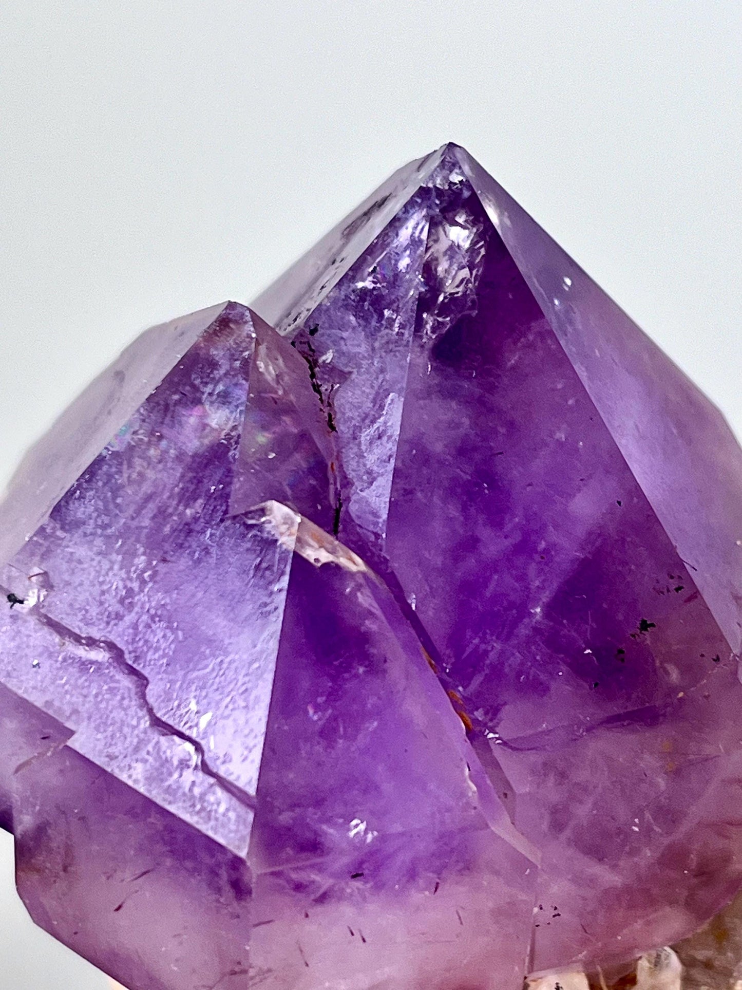 Amethyst with Quartz on matrix - Rainbow flash, Record keepers, DT points