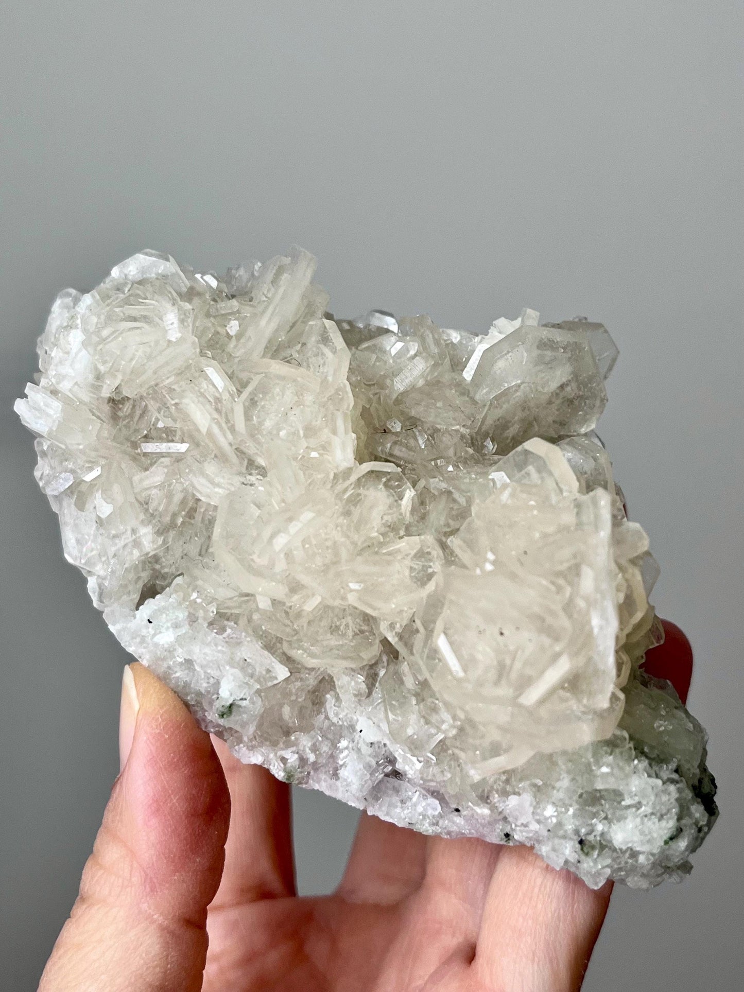 Glassy Baryte with Dolomite and Quartz