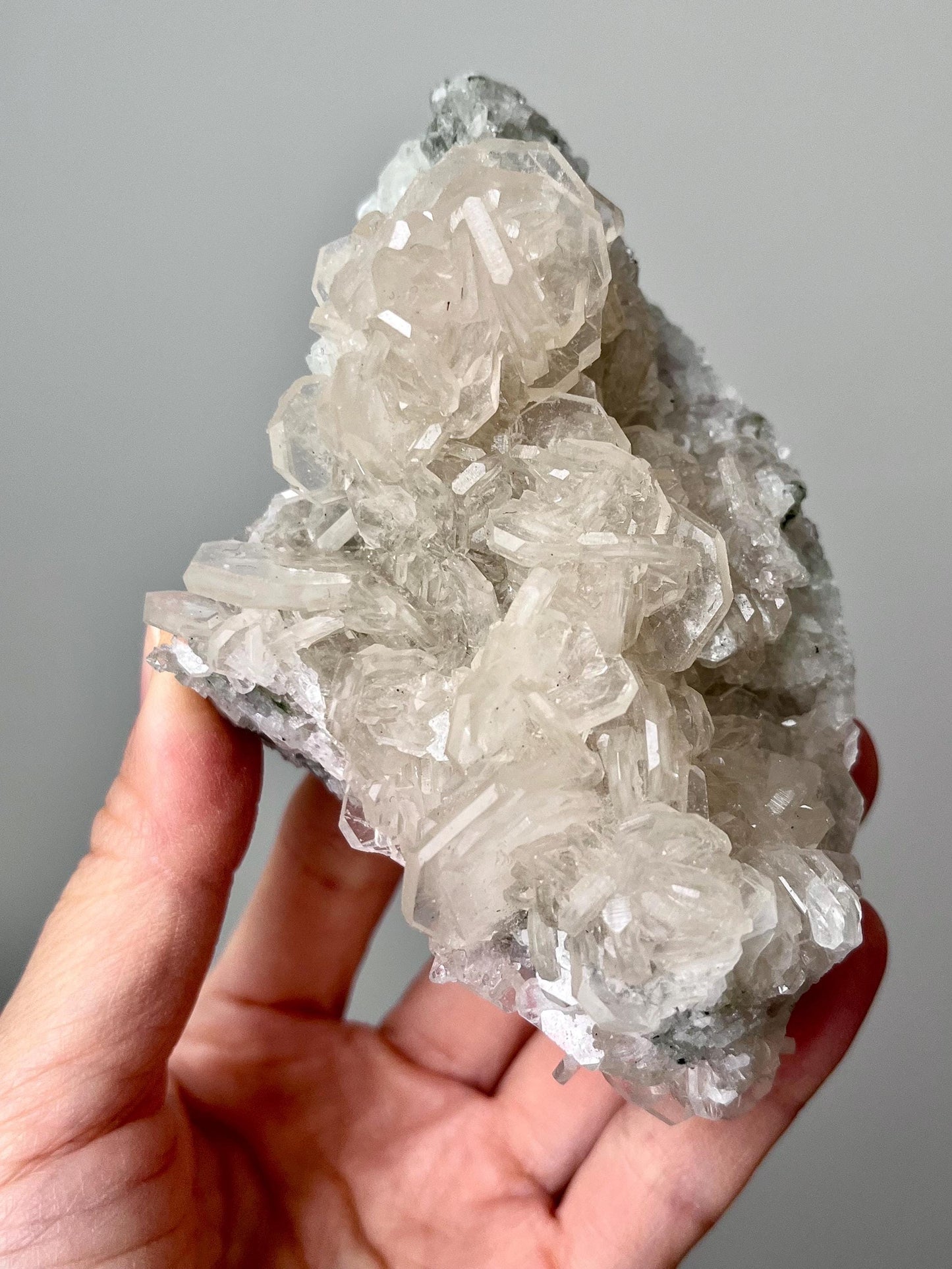 Glassy Baryte with Dolomite and Quartz