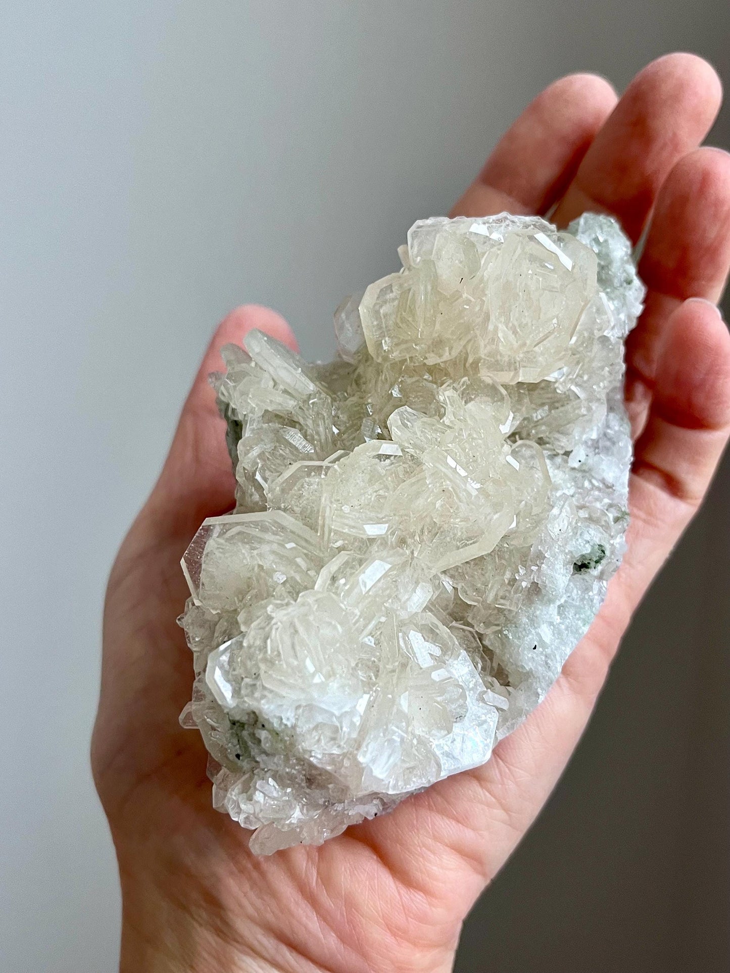 Glassy Baryte with Dolomite and Quartz
