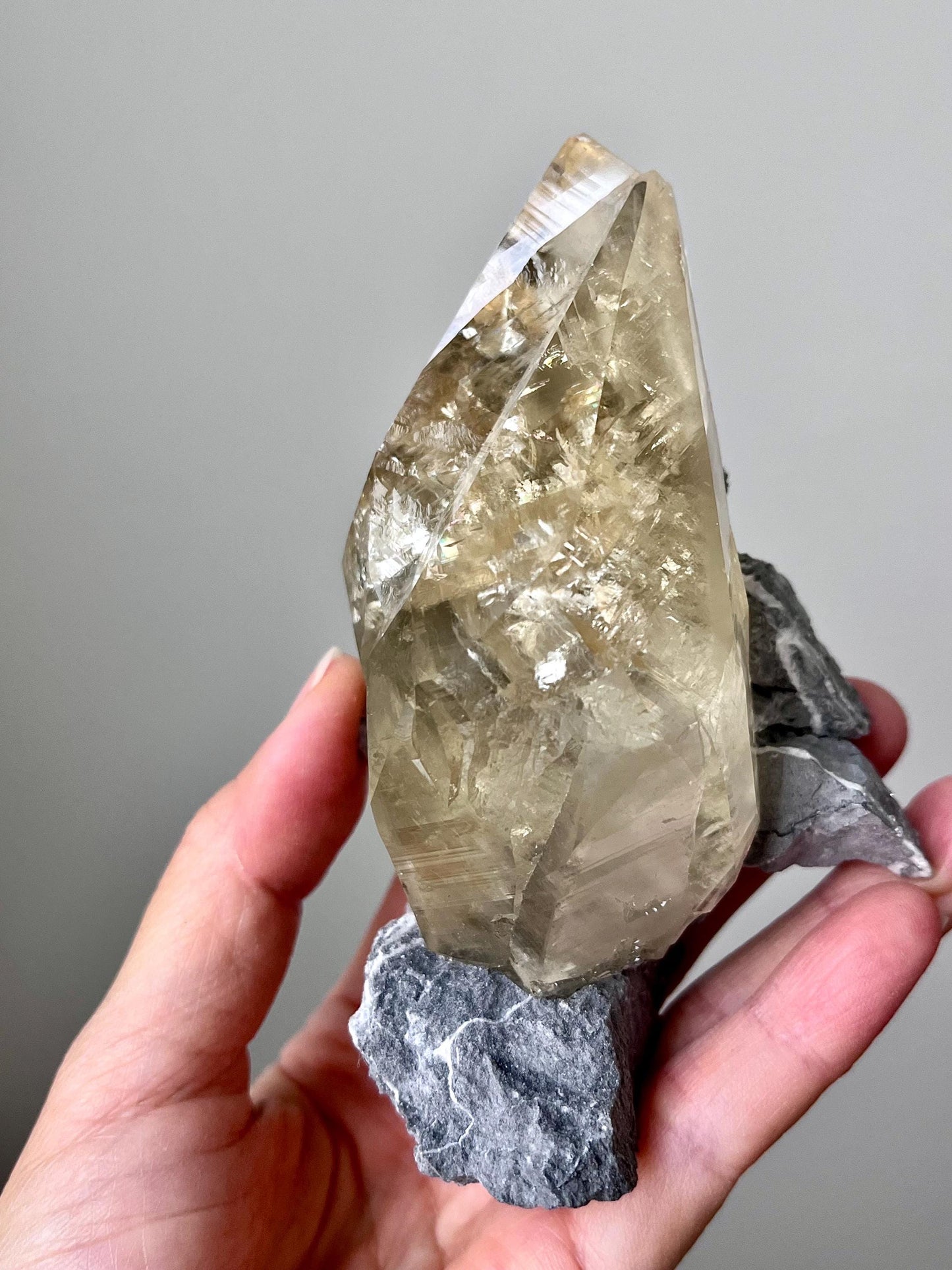 High Grade Fluorescent Yellow Calcite