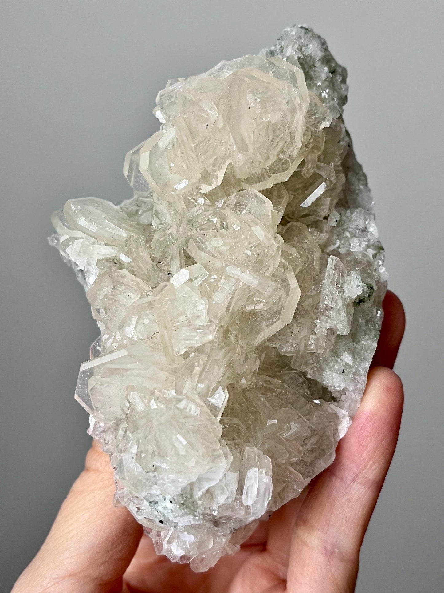 Glassy Baryte with Dolomite and Quartz