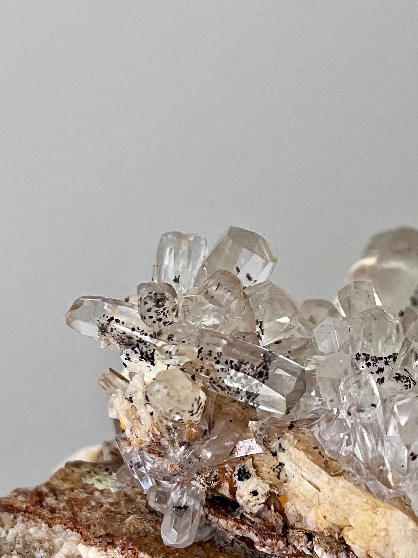 High Grade Columnar Calcite with Inclusions
