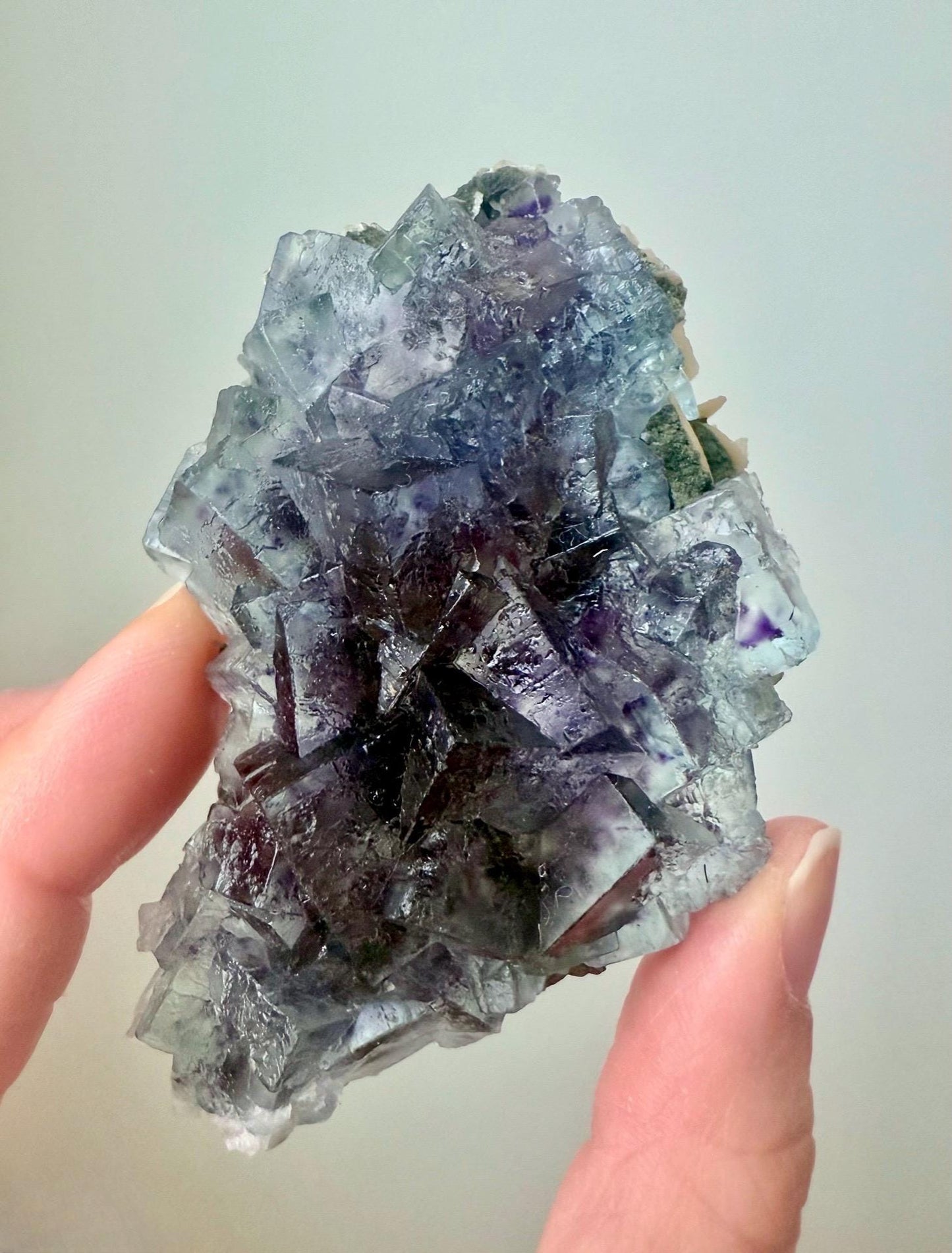 Dissolution Fluorite with Chlorite, Siderite & Arsenopyrite