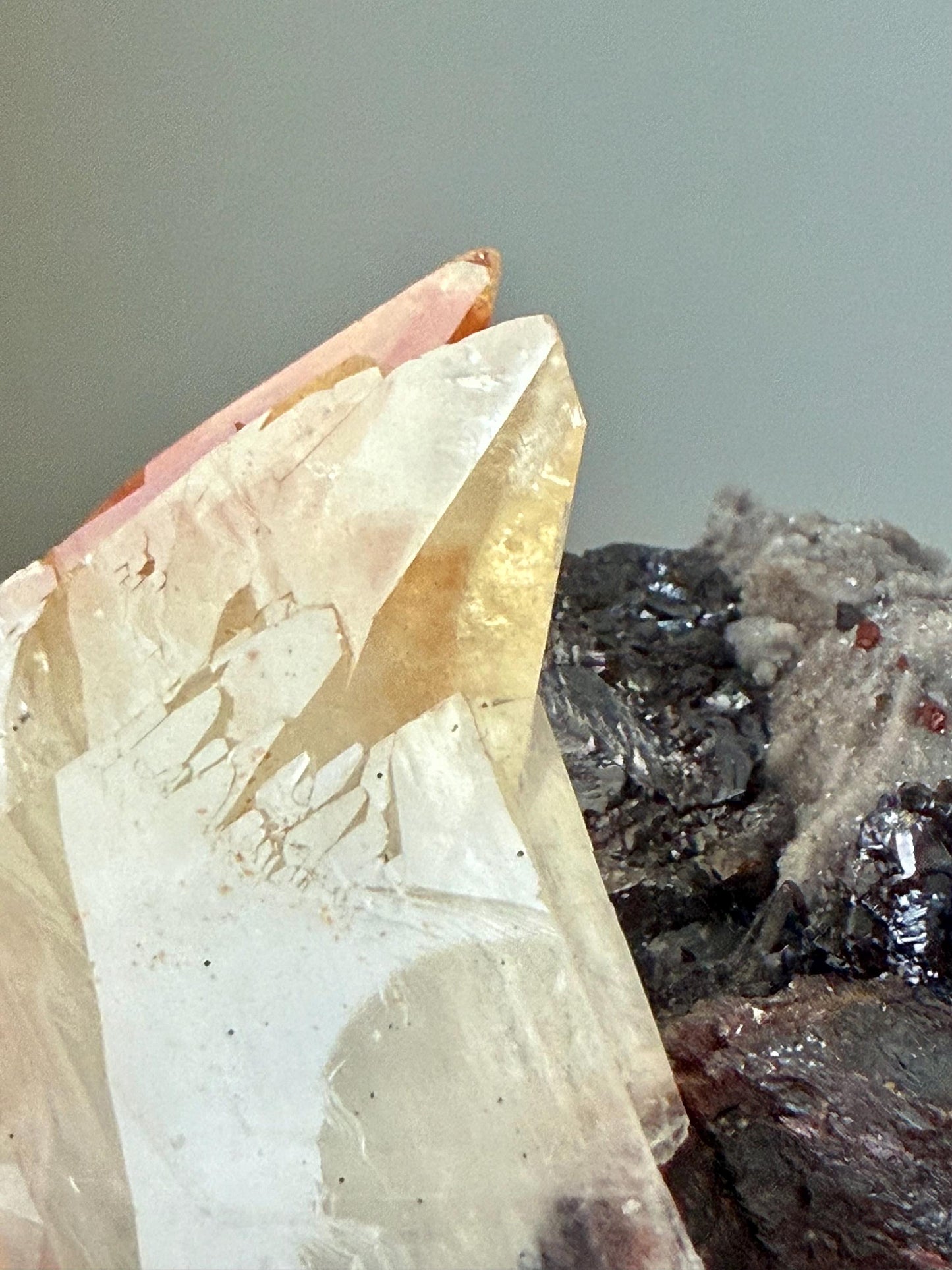 DT Calcite with Sphalerite