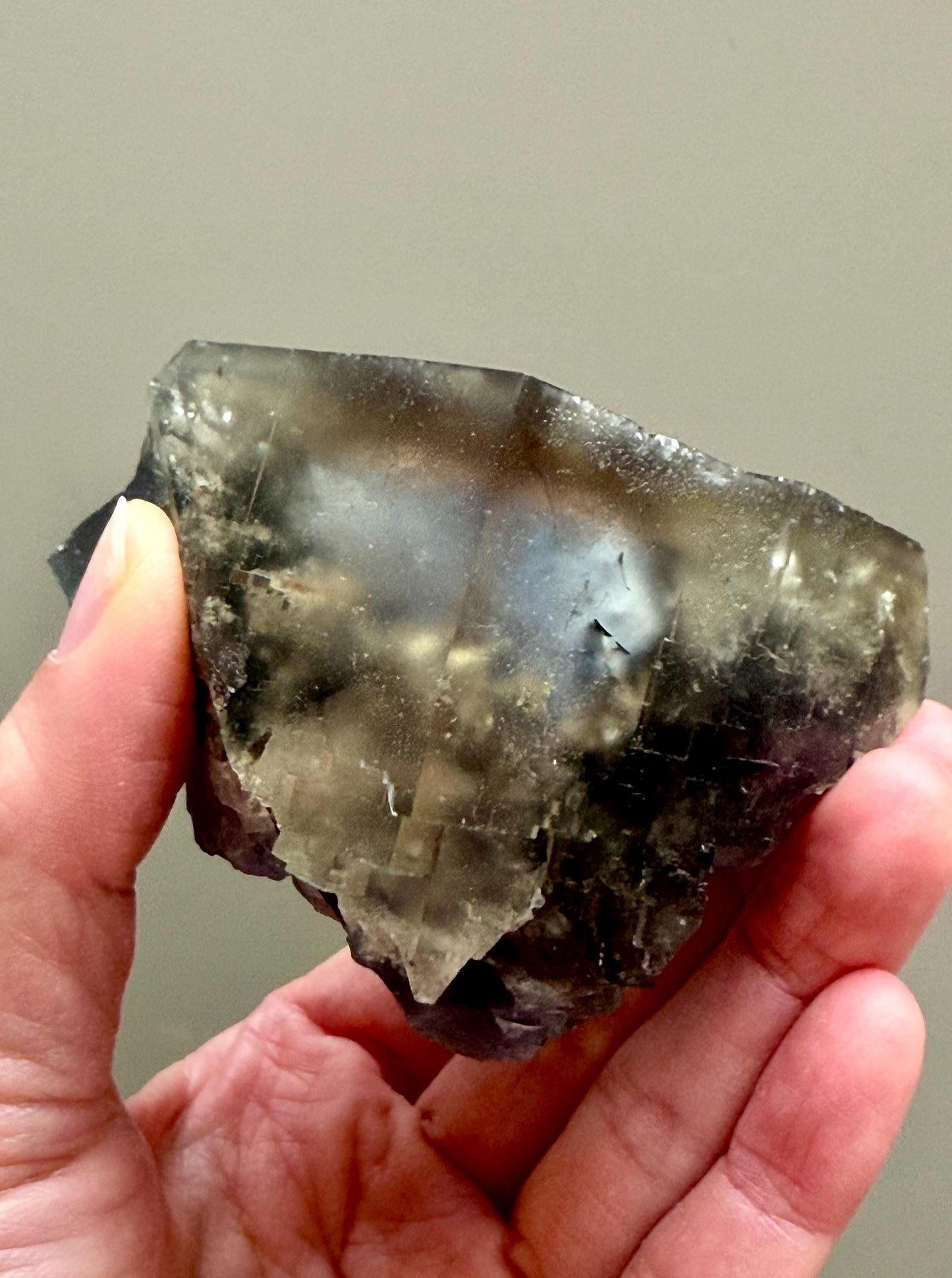 Colour-zoned Fluorite