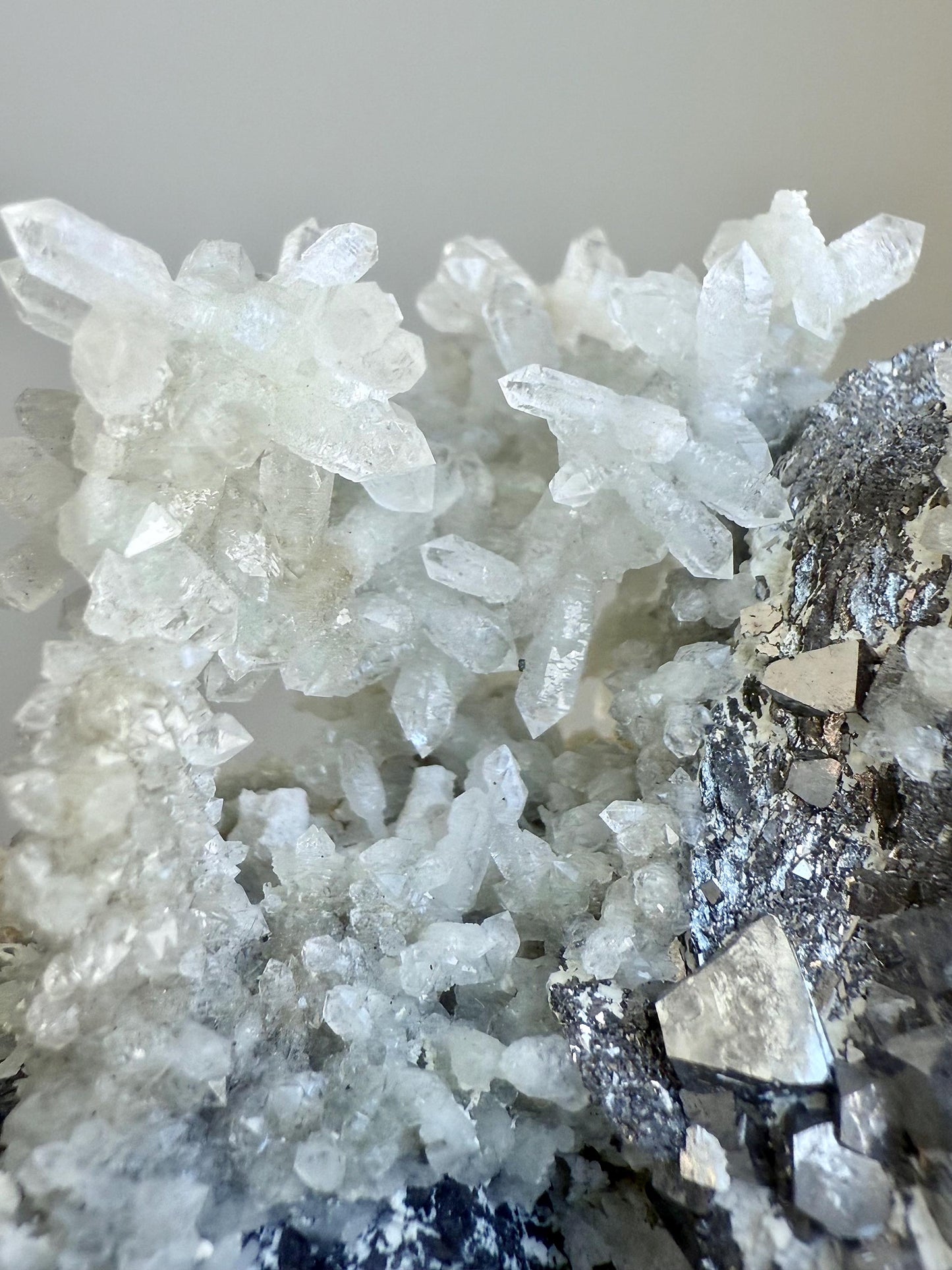 Quartz with Loellingite, Arsenopyrite