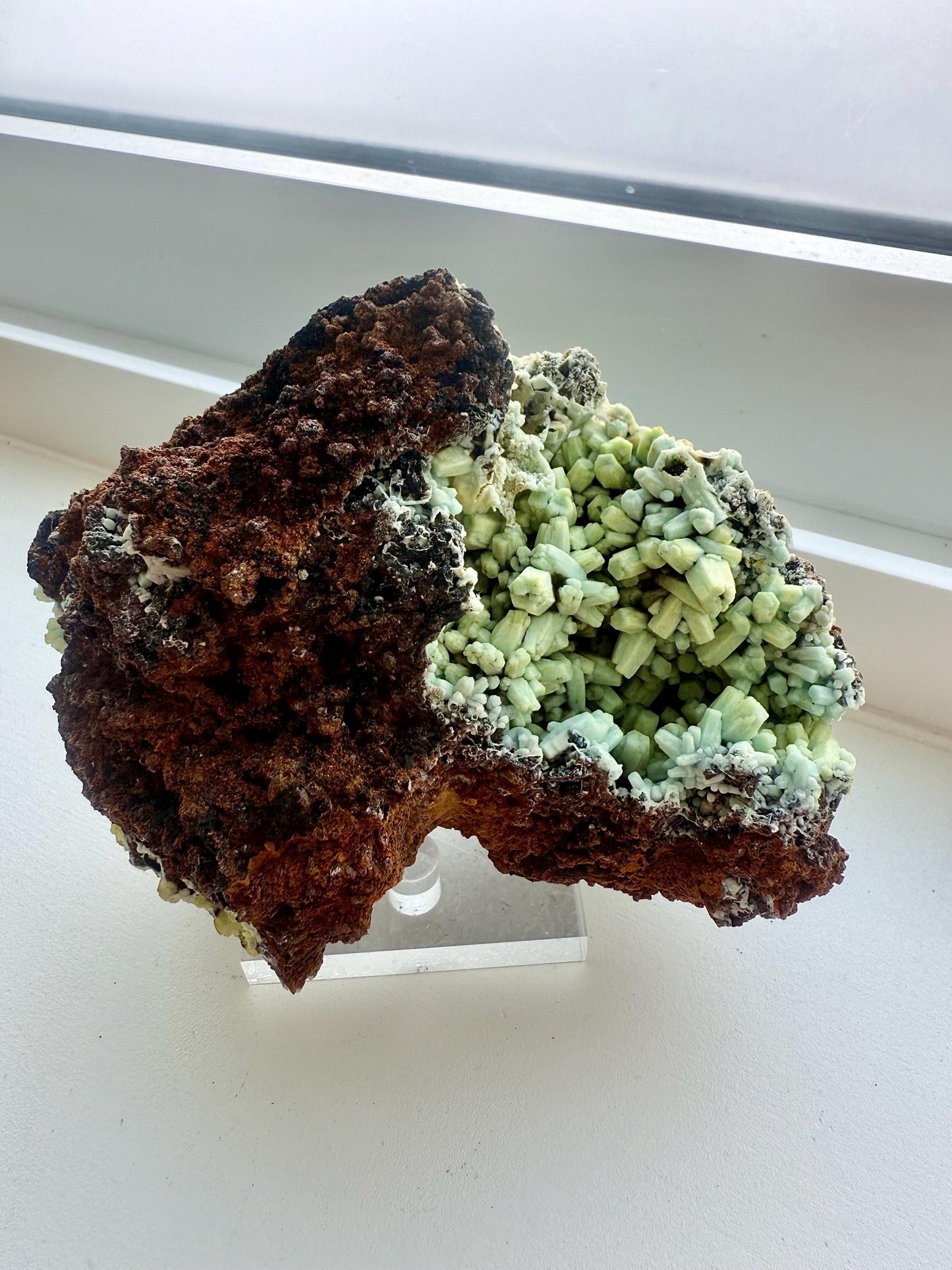 Plumbogummite after Pyromorphite - Double Sided