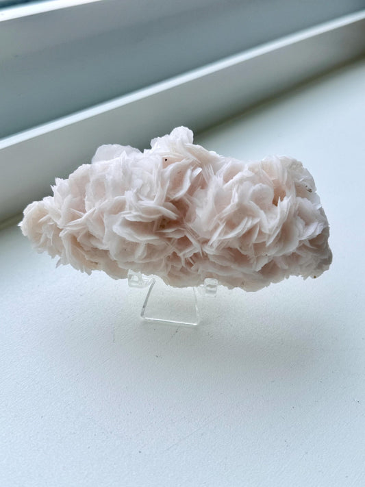 Fluorescent Pink Rose Calcite
