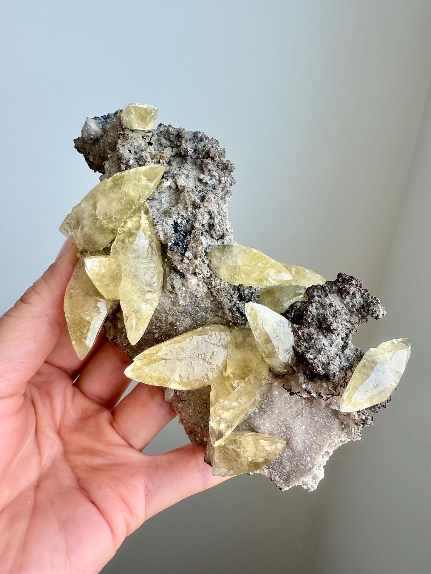 Sweetwater Calcite on Druzy matrix - DT, Rainbow Flash