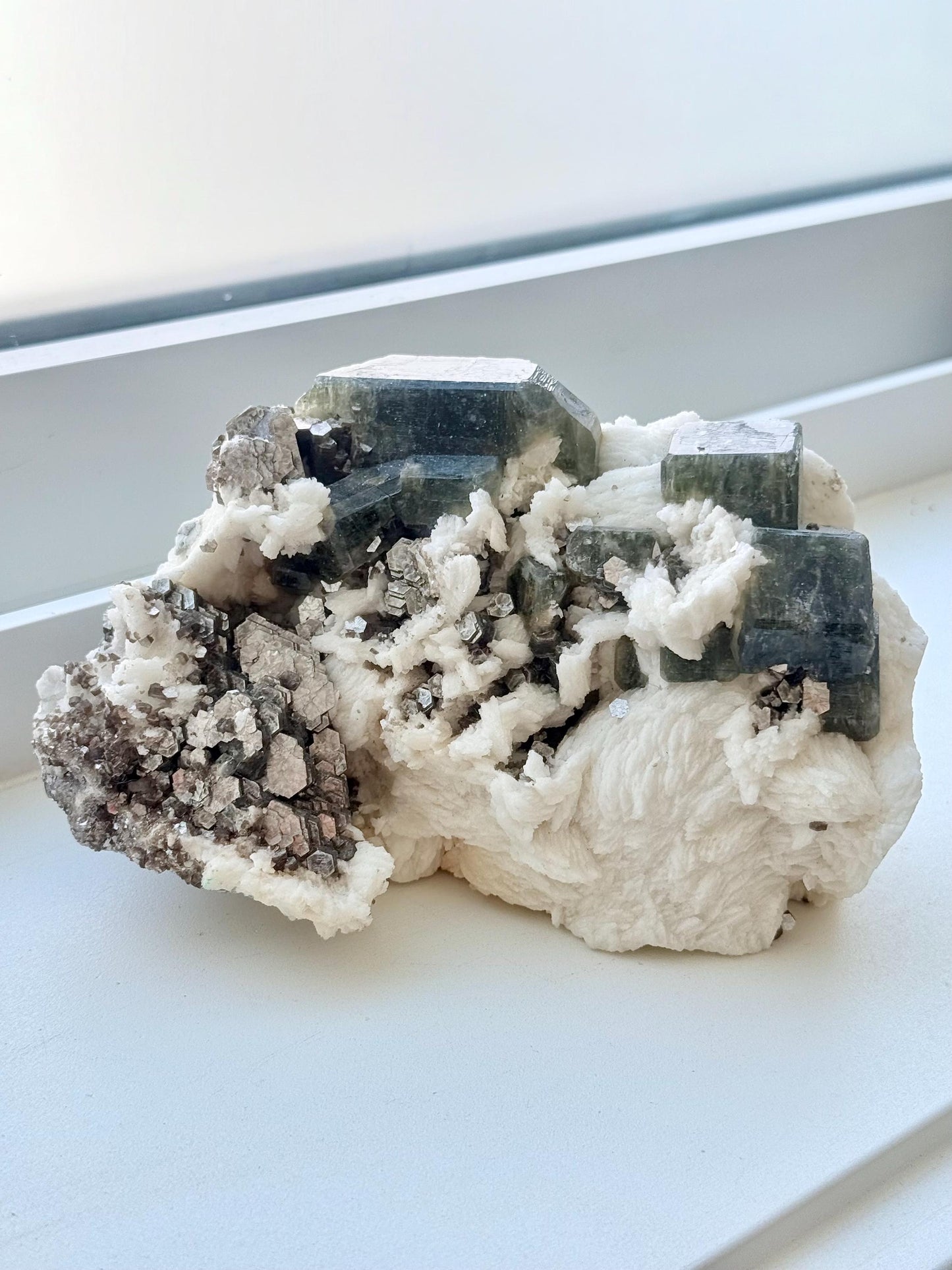 Apatite with Copper Mica on Albite