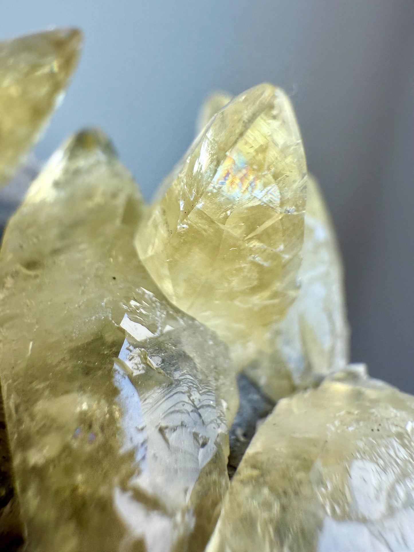 Sweetwater Calcite on Druzy matrix - DT, Rainbow Flash