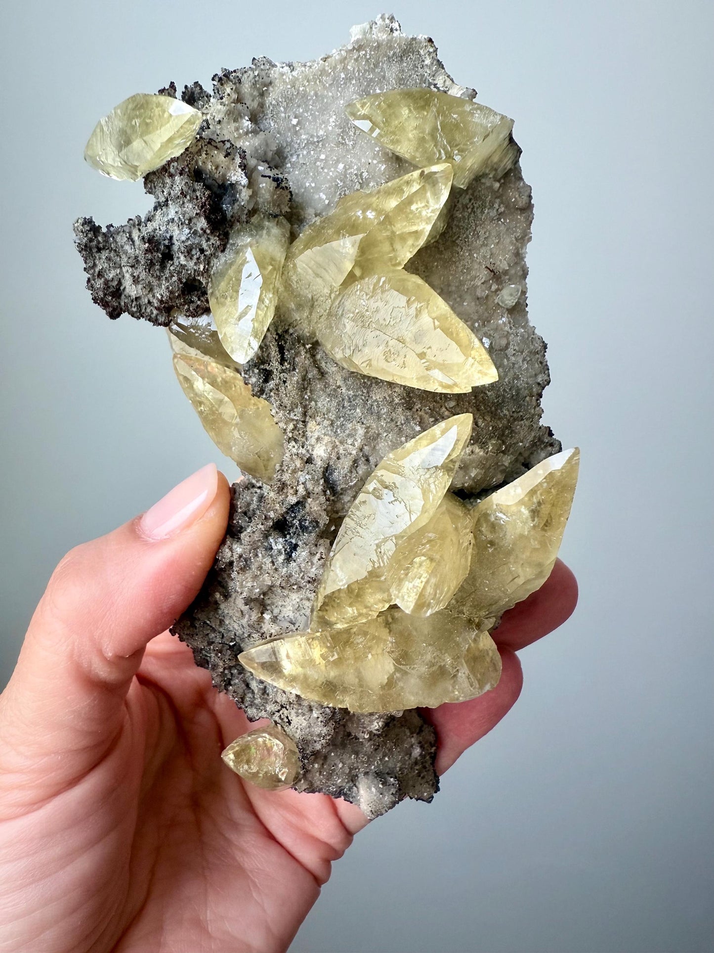 Sweetwater Calcite on Druzy matrix - DT, Rainbow Flash